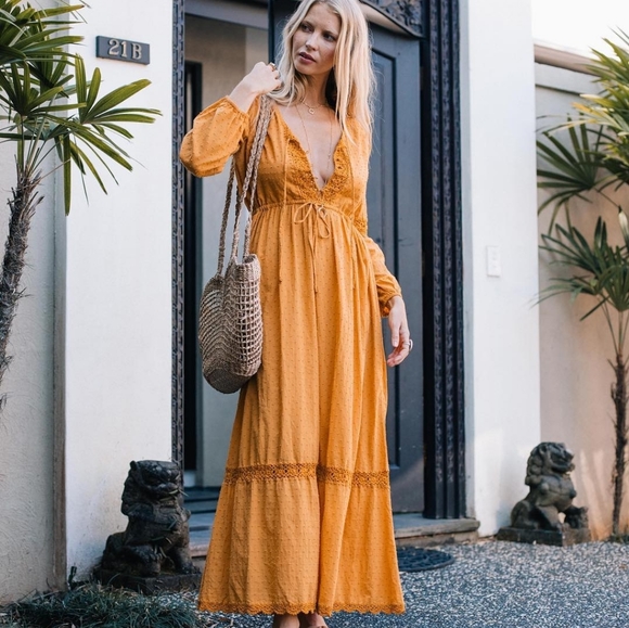 ON HOLD!! 🚫 DO NOT PURCHASE!!! - Picture 2 of 9